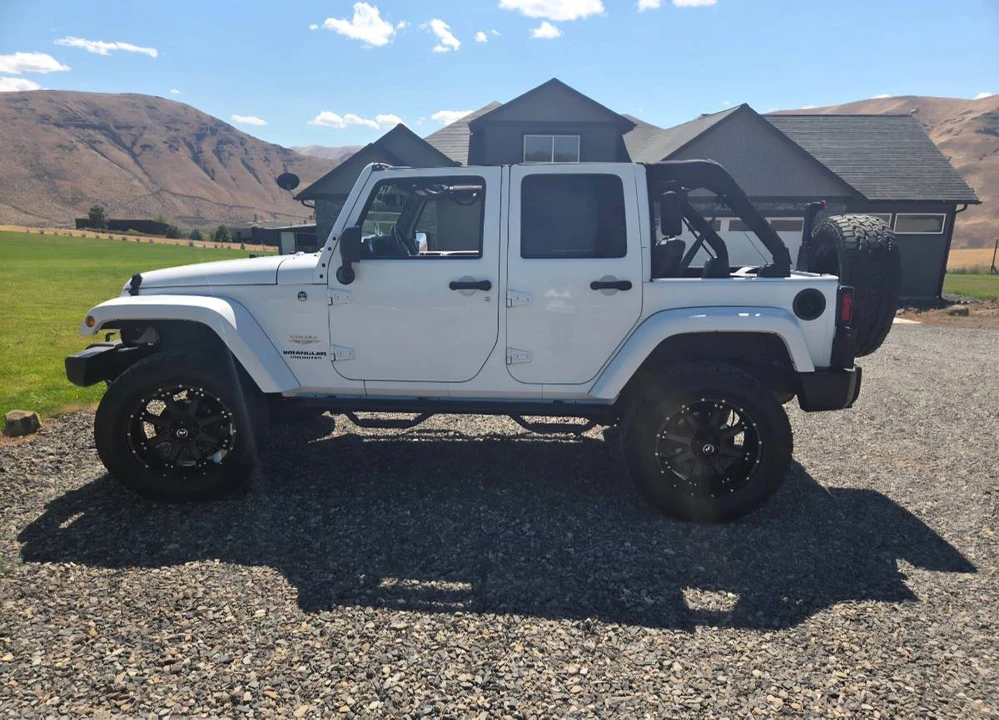 2015 Jeep JK Wrangler - Image 9 of 17