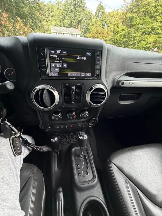 2015 Jeep JK Wrangler - Image 9 of 18