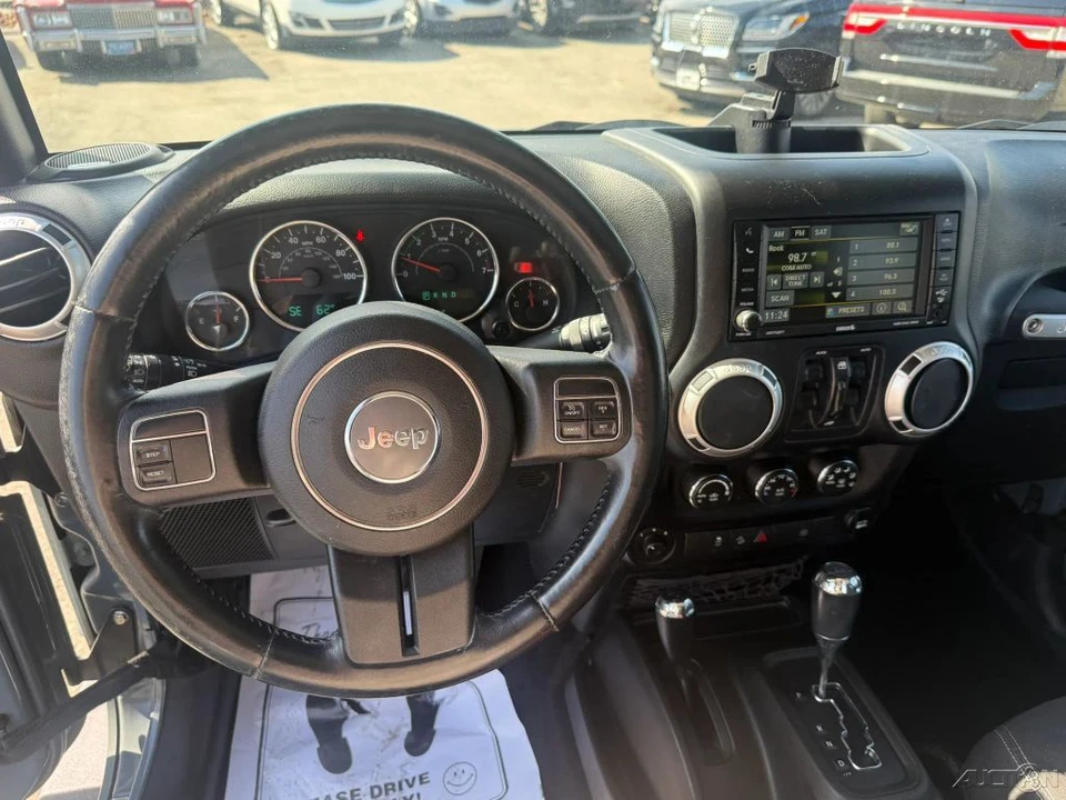 2015 Jeep JK Wrangler - Image 20 of 21