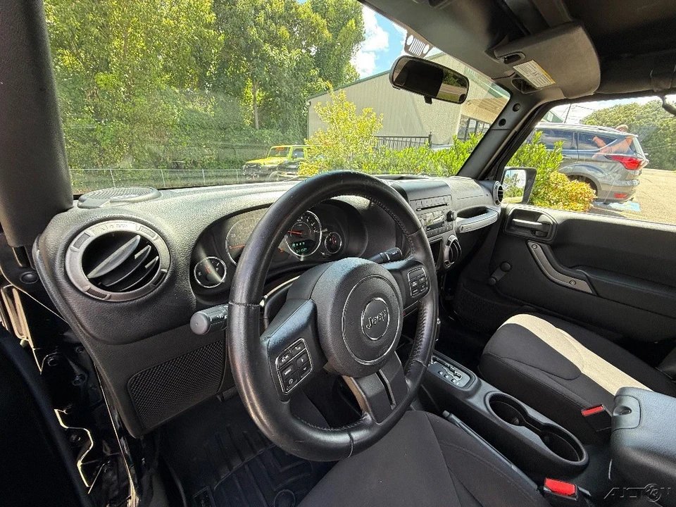 2015 Jeep JK Wrangler - Image 10 of 12