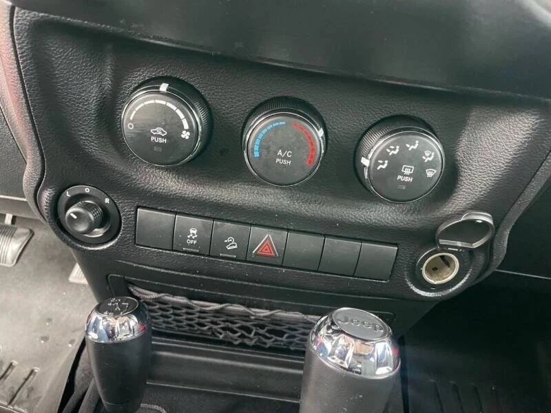 2015 Jeep JK Wrangler - Image 18 of 20