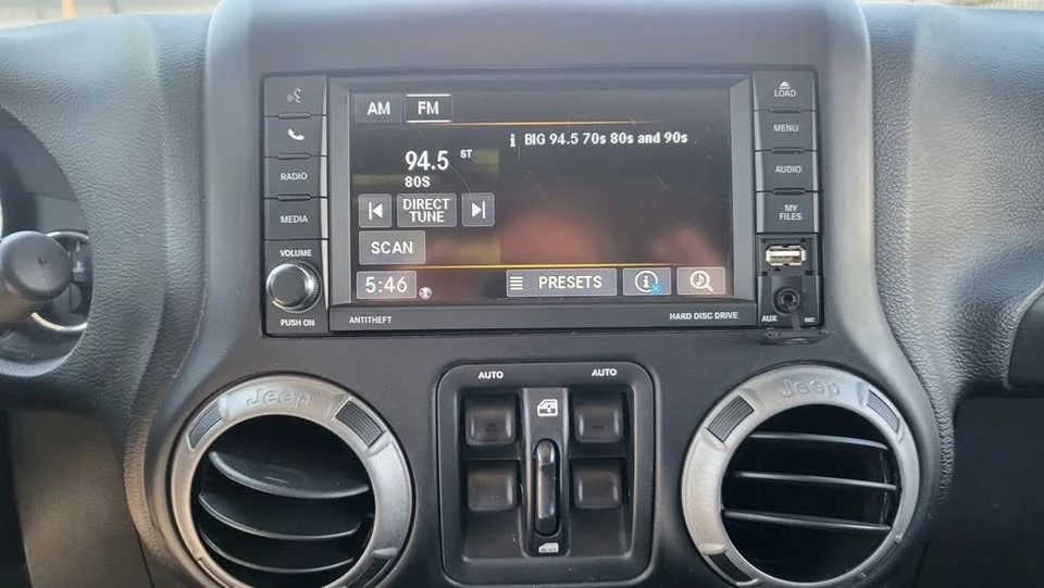 2015 Jeep JK Wrangler - Image 15 of 20