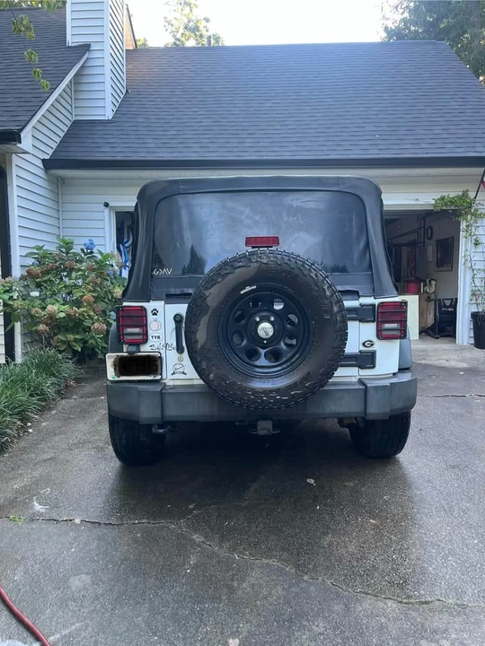 2015 Jeep JK Wrangler - Image 2 of 10
