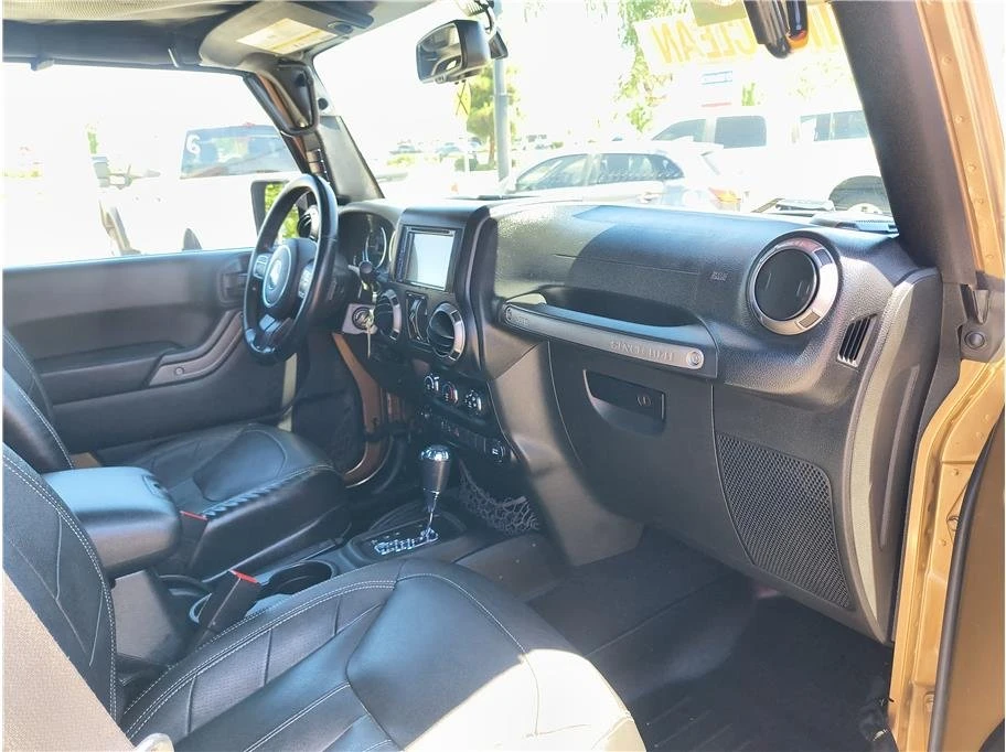 2015 Jeep JK Wrangler - Image 17 of 20