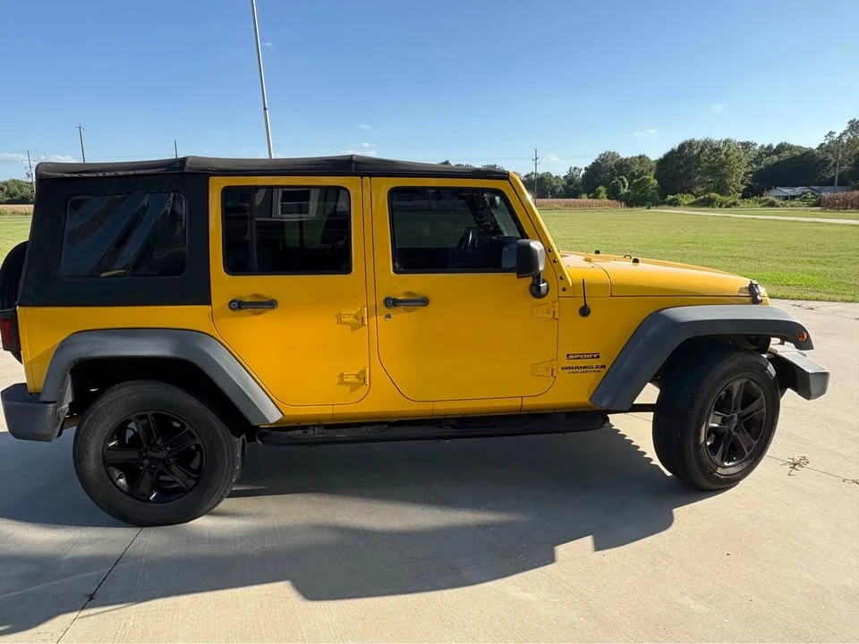 2015 Jeep JK Wrangler - Image 4 of 11