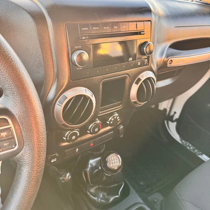 2015 Jeep JK Wrangler - Image 18 of 20