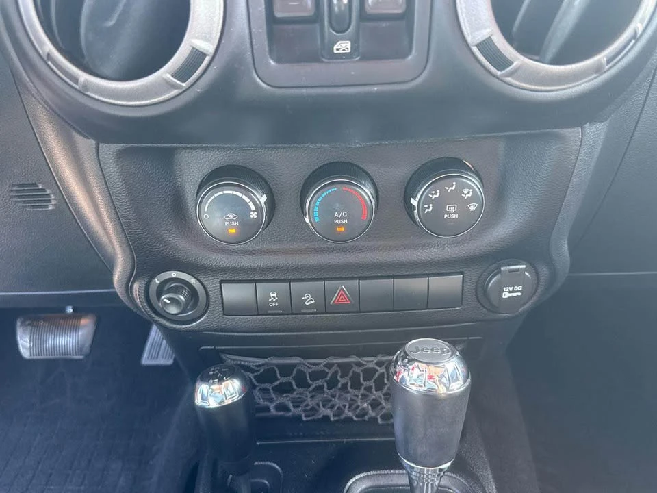2015 Jeep JK Wrangler - Image 8 of 16