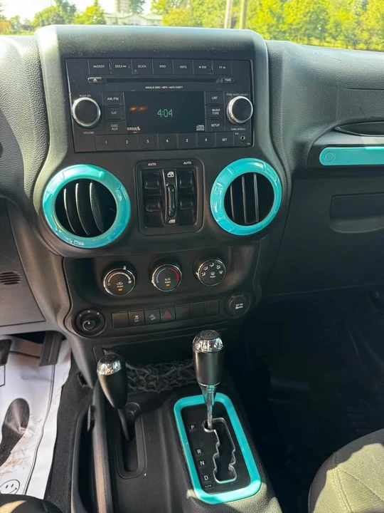 2015 Jeep JK Wrangler - Image 10 of 11