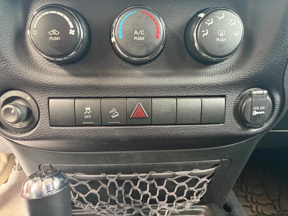 2015 Jeep JK Wrangler - Image 15 of 20