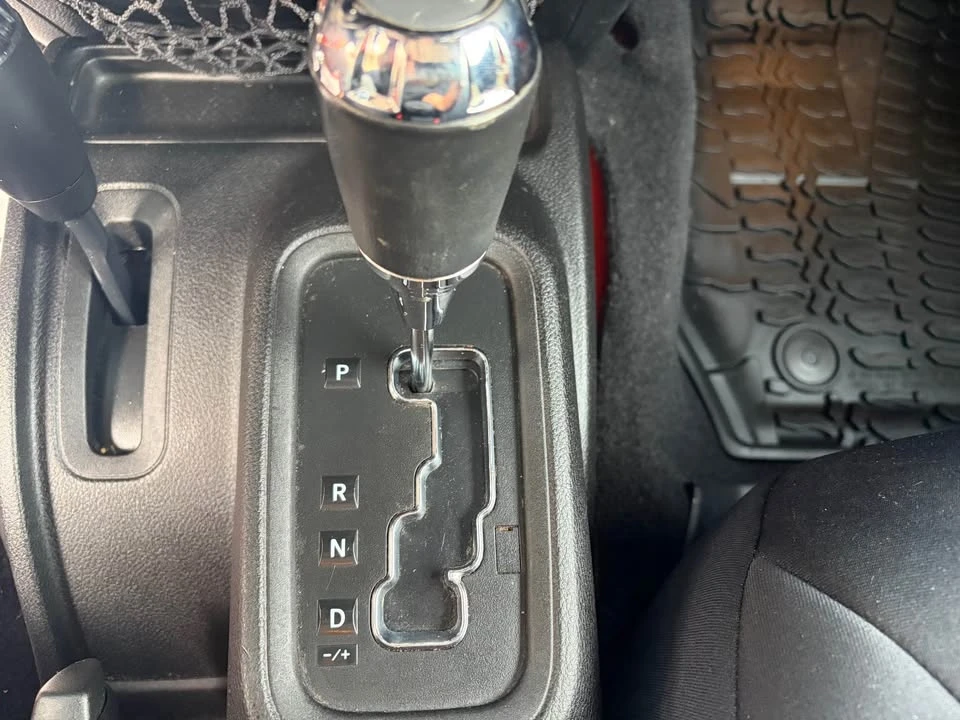 2015 Jeep JK Wrangler - Image 16 of 20