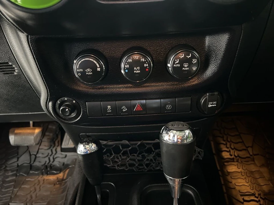 2015 Jeep JK Wrangler - Image 14 of 21