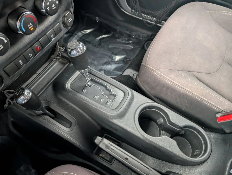 2015 Jeep JK Wrangler - Image 20 of 21