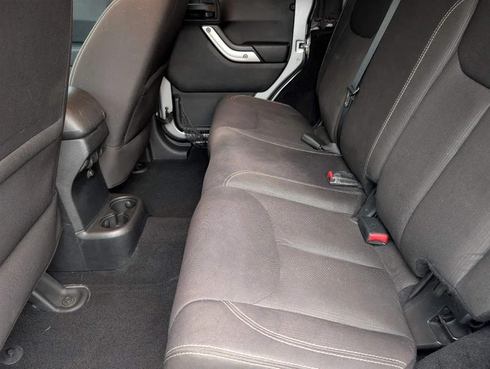 2015 Jeep JK Wrangler - Image 10 of 21