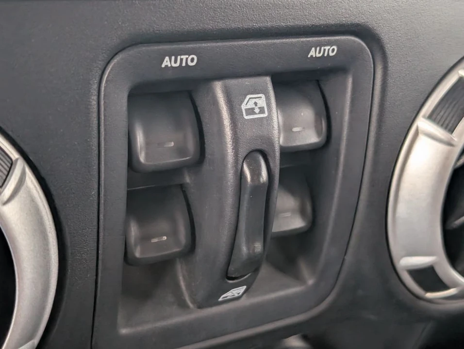 2015 Jeep JK Wrangler - Image 16 of 21