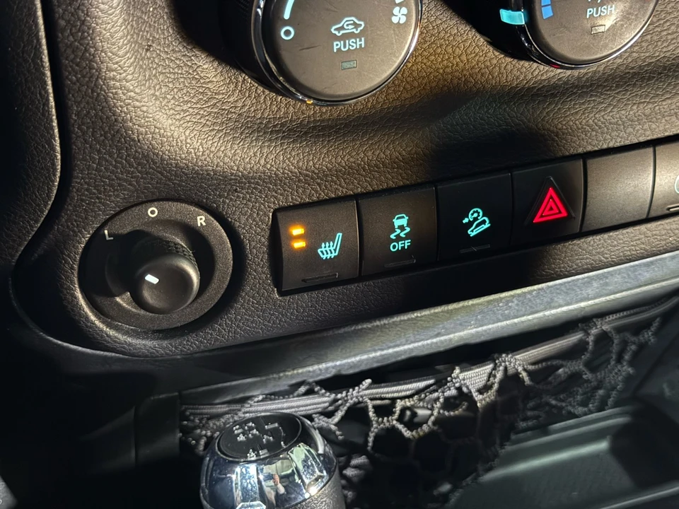2015 Jeep JK Wrangler - Image 18 of 21