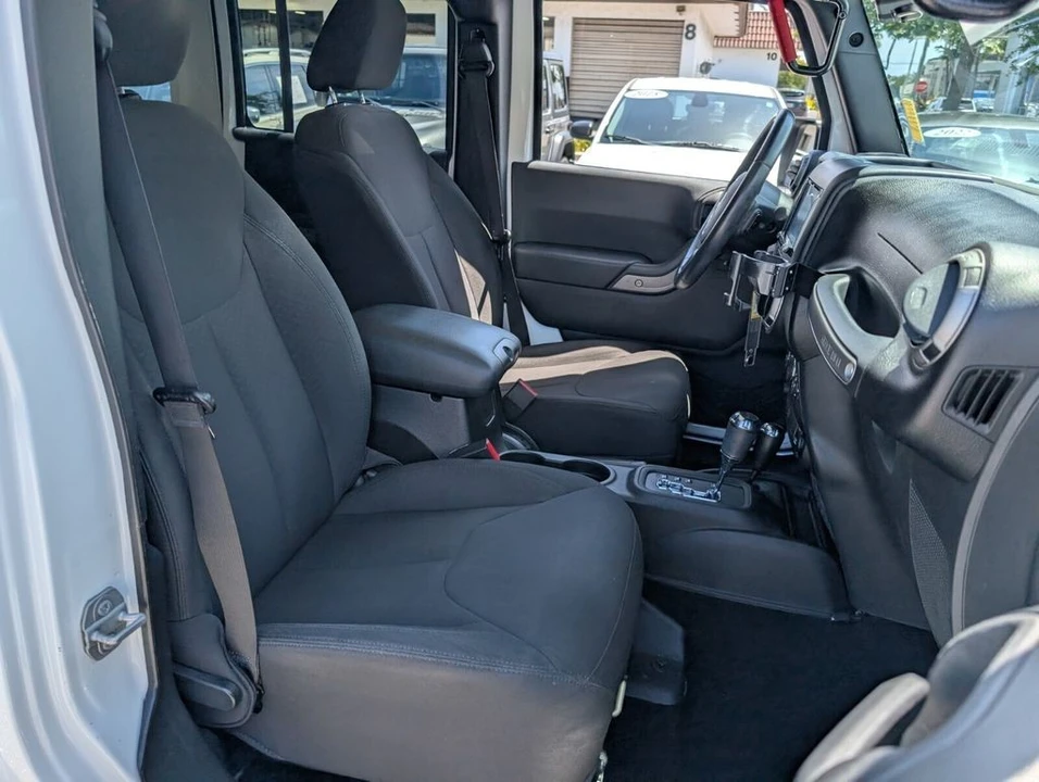 2015 Jeep JK Wrangler - Image 16 of 21
