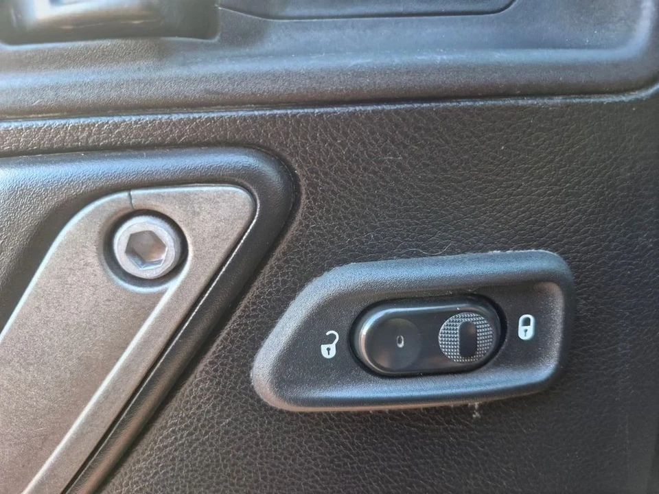 2015 Jeep JK Wrangler - Image 11 of 12