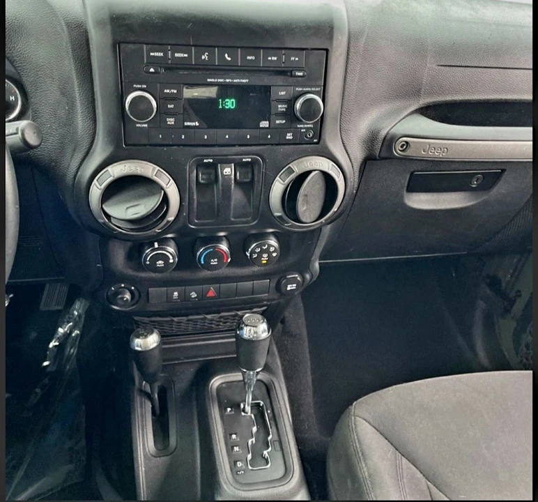 2015 Jeep JK Wrangler - Image 12 of 17