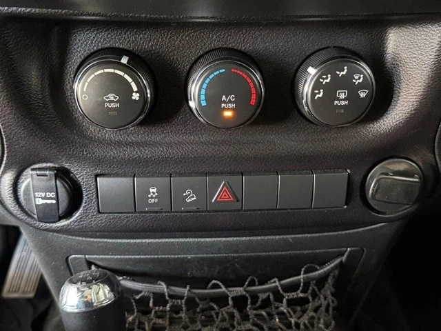 2015 Jeep JK Wrangler - Image 23 of 27