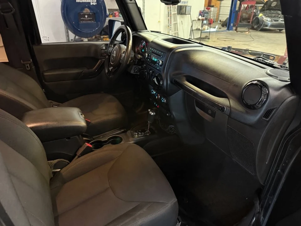 2015 Jeep JK Wrangler - Image 16 of 21
