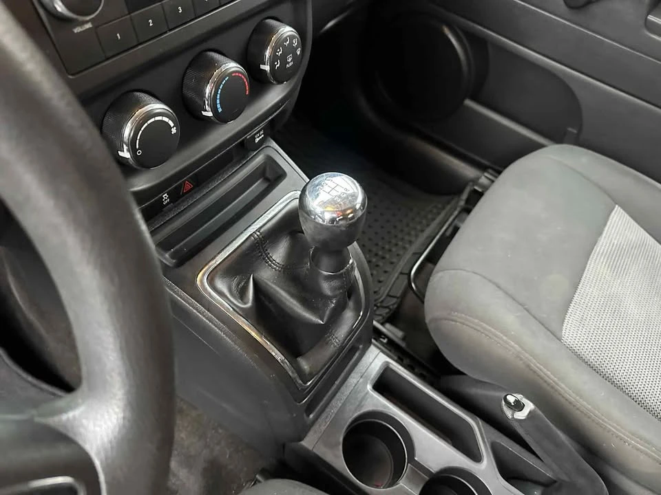 2015 Jeep Patriot - Image 9 of 12