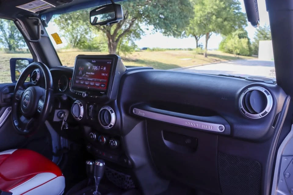2015 Jeep JK Wrangler - Image 11 of 13