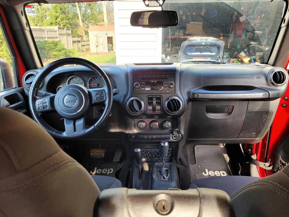 2015 Jeep JK Wrangler - Image 8 of 11