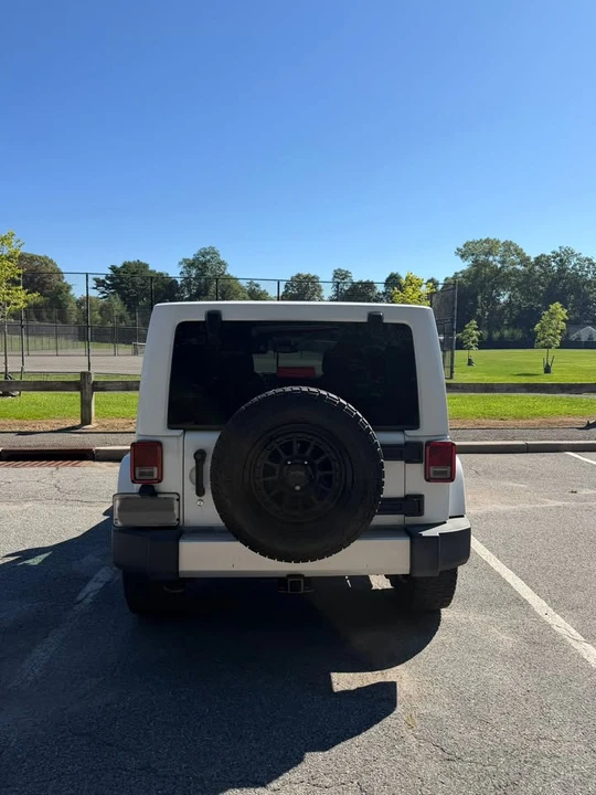2015 Jeep JK Wrangler - Image 15 of 17