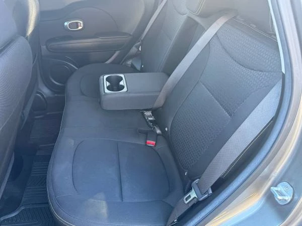2015 Kia Soul - Image 12 of 15