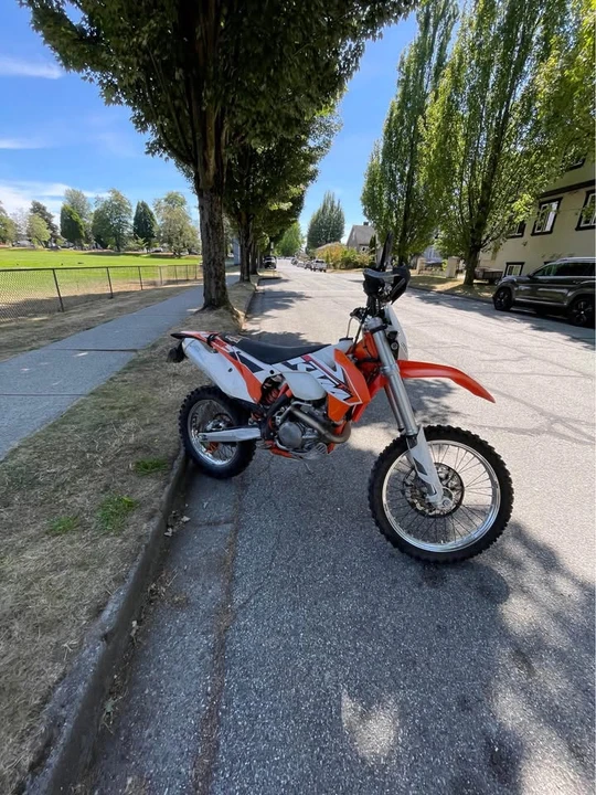 2015 KTM - Image 2 of 5