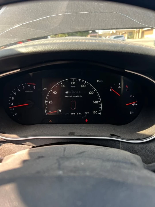 2015 Kia - Image 6 of 8