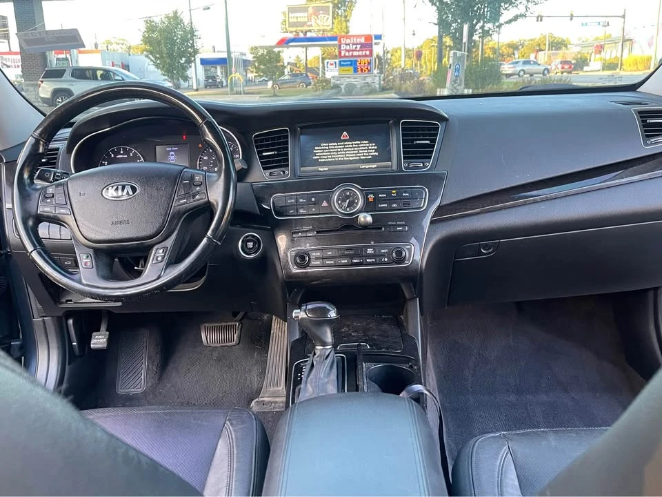 2015 Kia - Image 10 of 12