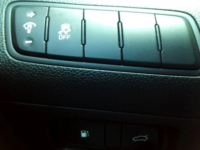 2015 Kia - Image 11 of 21