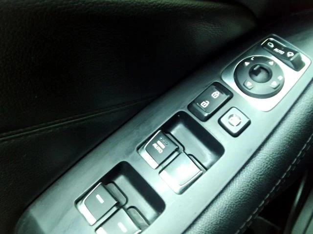 2015 Kia - Image 10 of 21