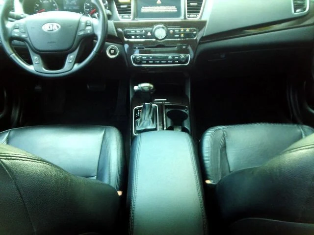 2015 Kia - Image 18 of 21