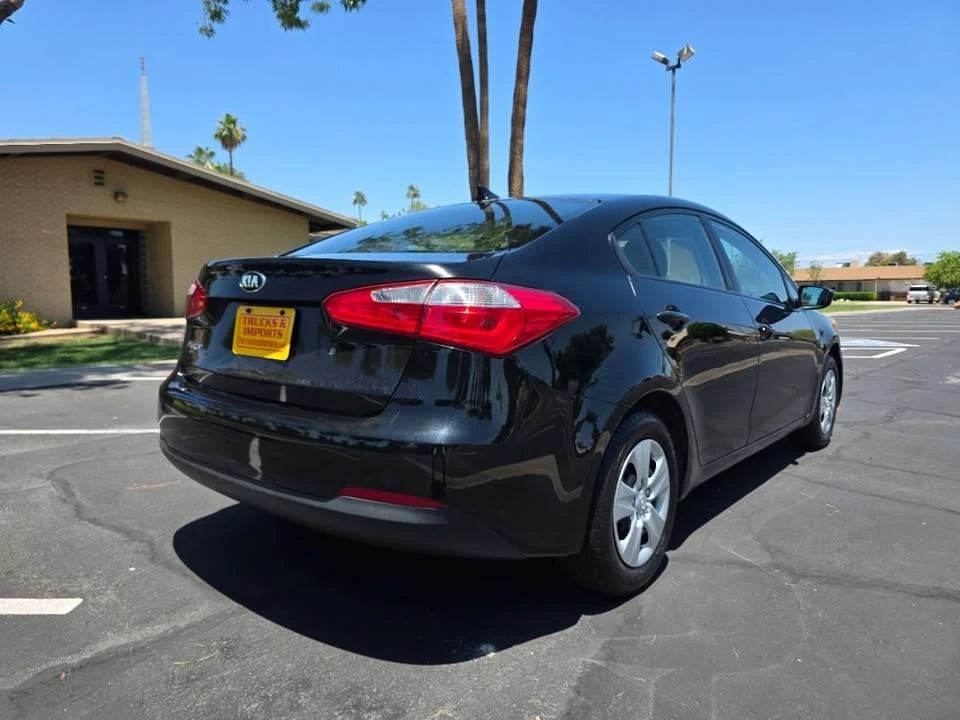 2015 Kia Forte - Image 5 of 20