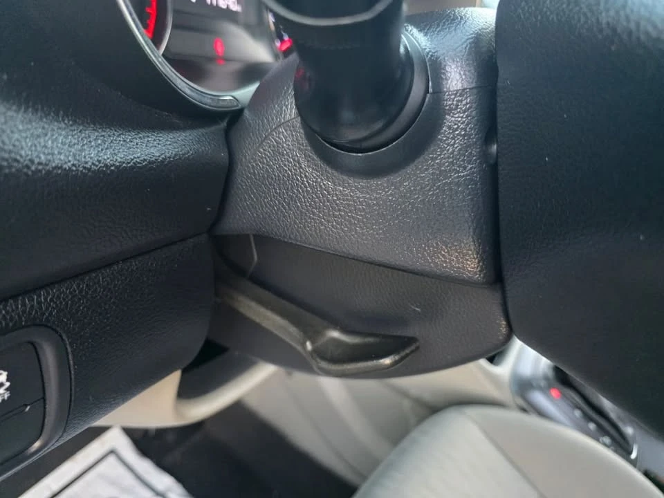 2015 Kia Forte - Image 15 of 20
