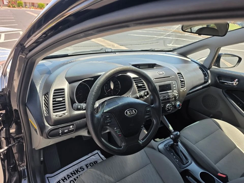 2015 Kia Forte - Image 10 of 20