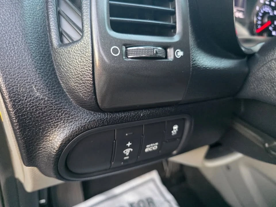 2015 Kia Forte - Image 16 of 20