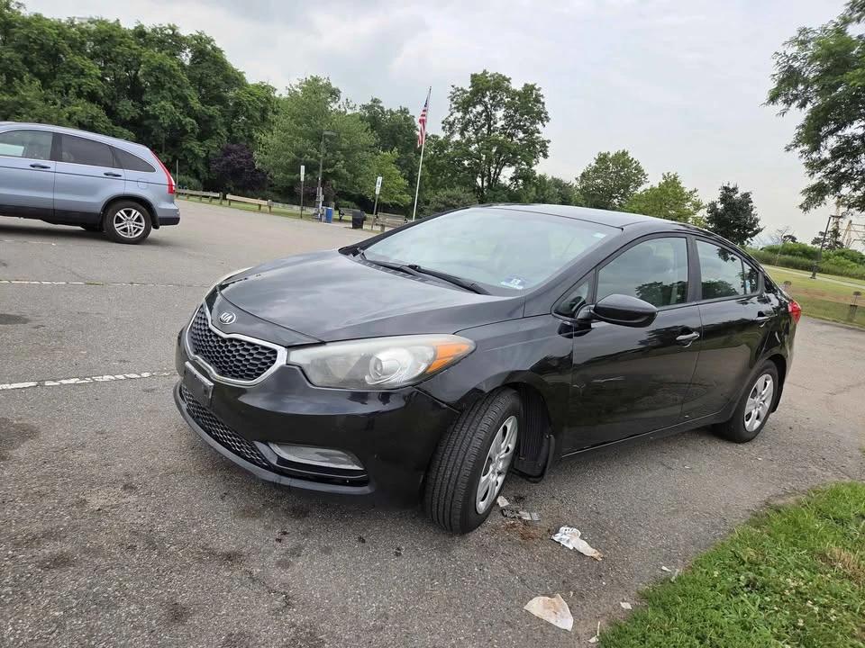 2015 Kia Forte - Image 4 of 9