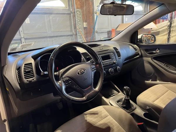 2015 Kia Forte - Image 6 of 13