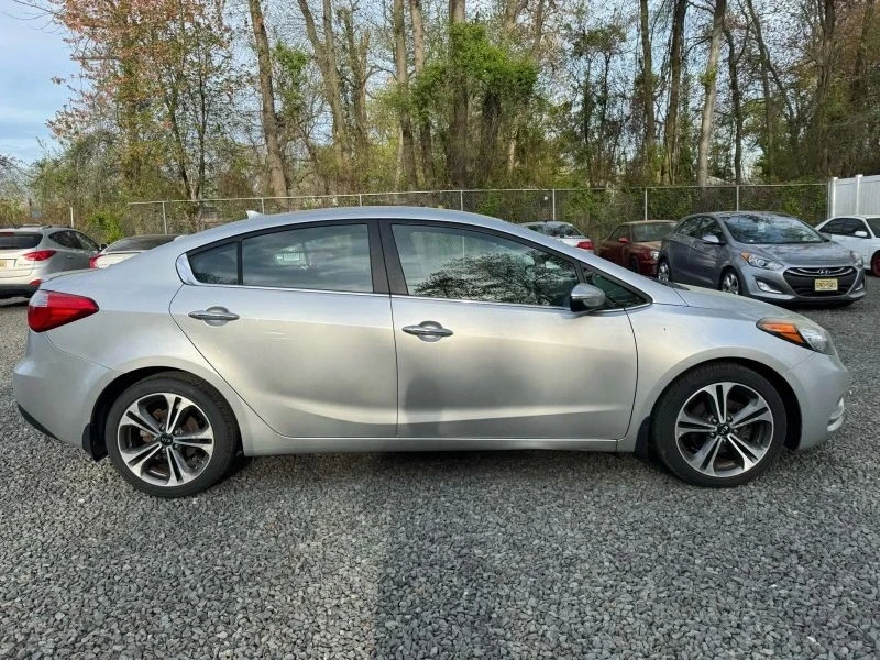 2015 Kia Forte - Image 4 of 9