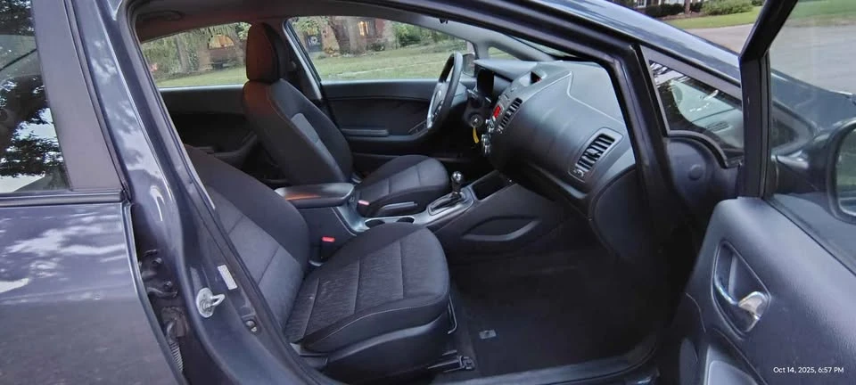 2015 Kia Forte - Image 7 of 20