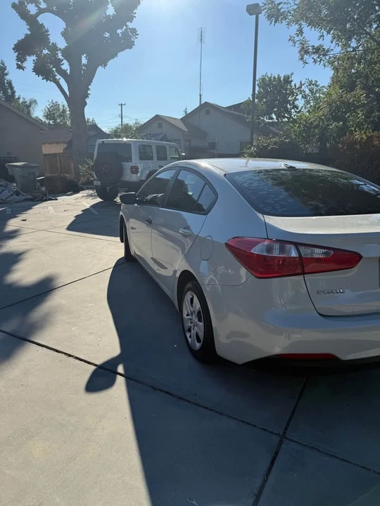 2015 Kia Forte - Image 3 of 12