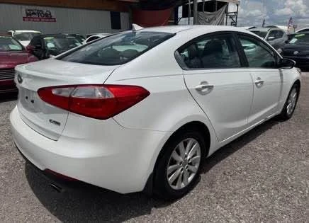 2015 Kia Forte - Image 6 of 10