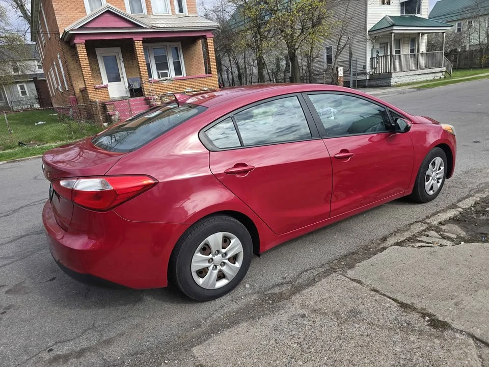 2015 Kia Forte - Image 4 of 8