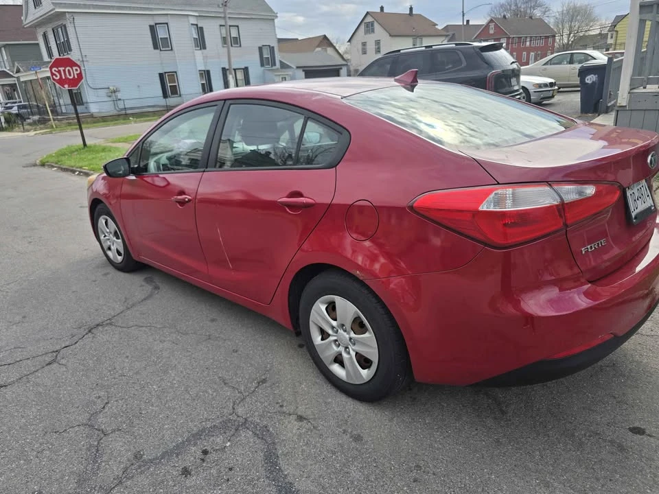 2015 Kia Forte - Image 3 of 8