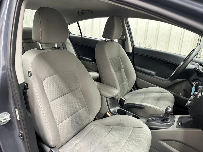2015 Kia Forte - Image 17 of 21