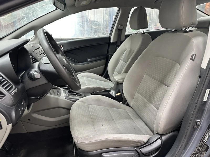 2015 Kia Forte - Image 9 of 21
