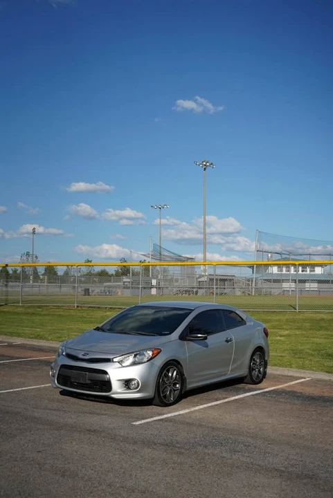 2015 Kia Forte - Image 2 of 9
